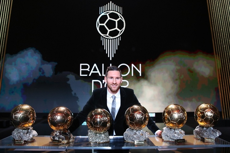 Messi pide que le den el Balón de Oro a Lewandowski 