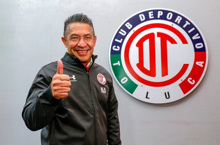 Nacho Ambriz reporta como técnico de Toluca