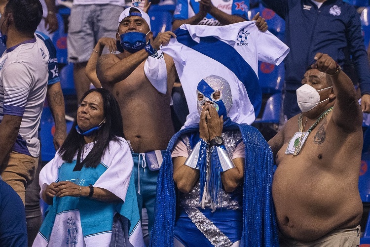 Podrían vetar el estadio del Puebla  