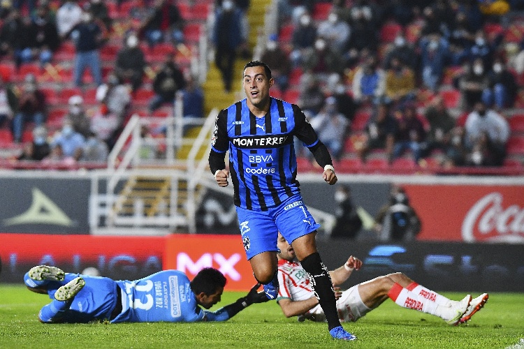 Rayados humilla a domicilio al Necaxa