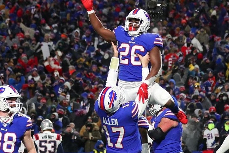 NFL: Bills apalea a los Patriotas y avanza en los playoffs