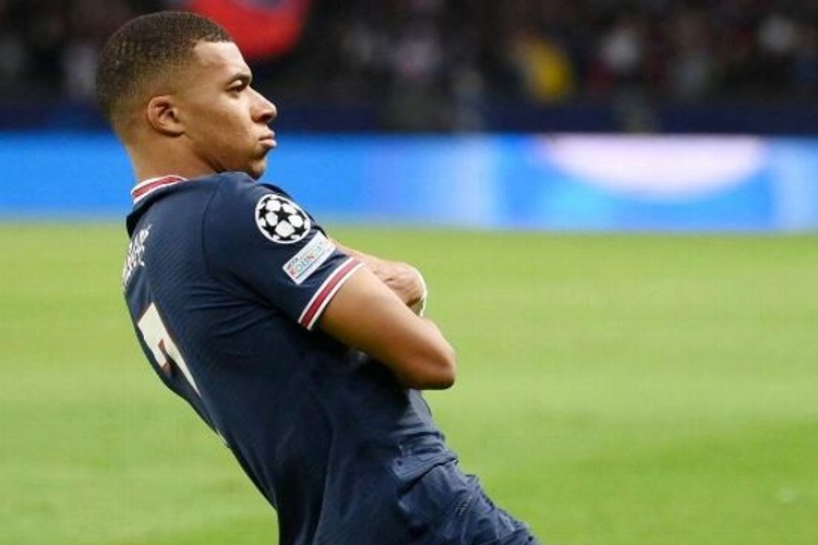 Mbappé lesionado, no jugaría ante el Madrid