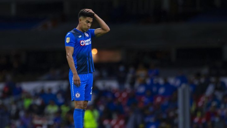 Cruz Azul se siente defraudado con Pol Fernández