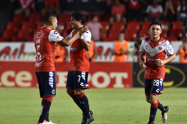 Oficial: Ex Tiburón vuelve a México y jugará en la Expansión 