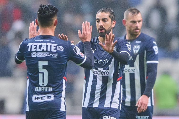 Rodolfo Pizarro debutó con Rayados 