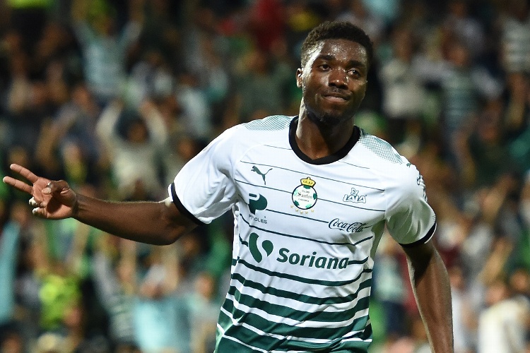 ¿Qué fue de Djaniny Tavares? El ex goleador de Santos