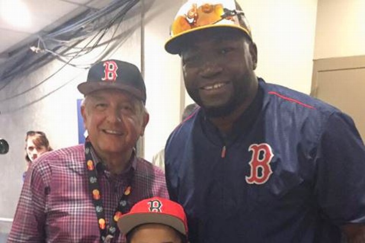 AMLO felicita a Big Papi por su ingreso al Salón de la Fama