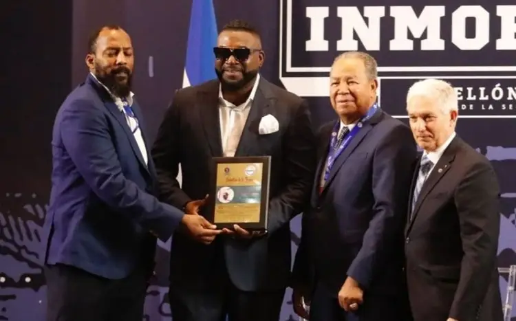 David Ortiz exaltado al Salón de la Fama de la Serie del Caribe de Beisbol