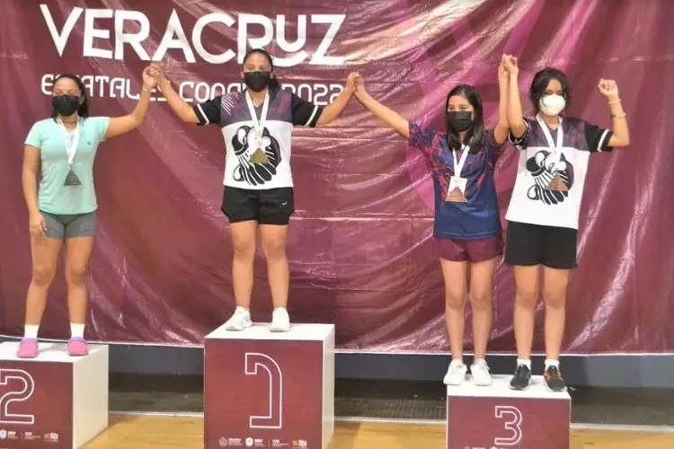 Finalizan Juegos Estatales de Badminton 2022