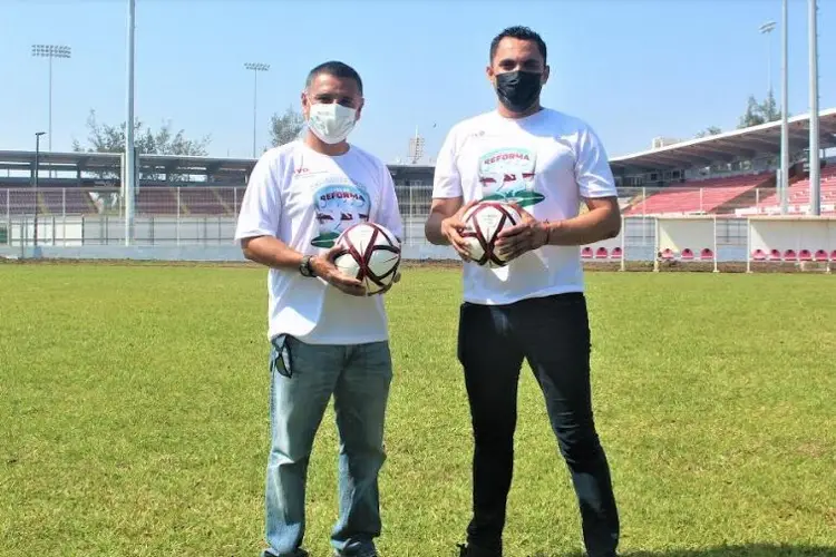 Presentan Academia de Futbol Leyes de Reforma