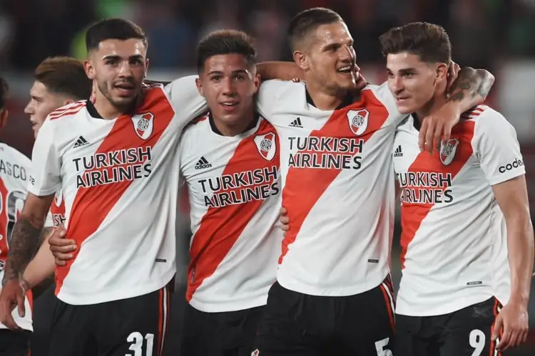 River Plate cambia de escudo (FOTO)