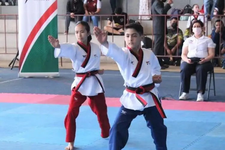 Brillan taekwondoines de Olympic Center en Campeonato Nacional 2022