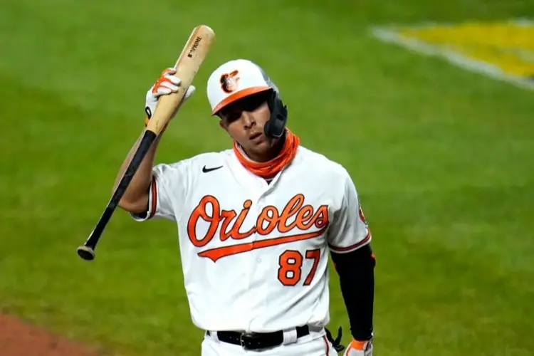 Mexicano Ramón Urías encendido con el bat en pretemporada con Orioles