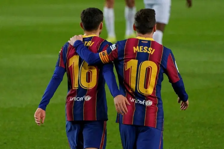 Pedri quiere que Messi regrese a Barcelona 