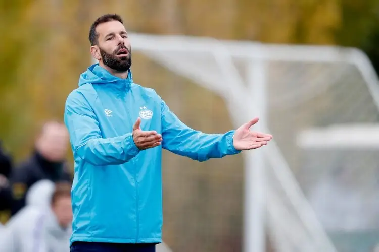 Ruud van Nistelrooy dirigirá al PSV Eindhoven