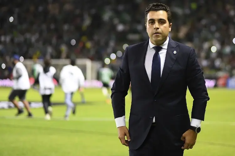 ¡Leaño fuera de Chivas!