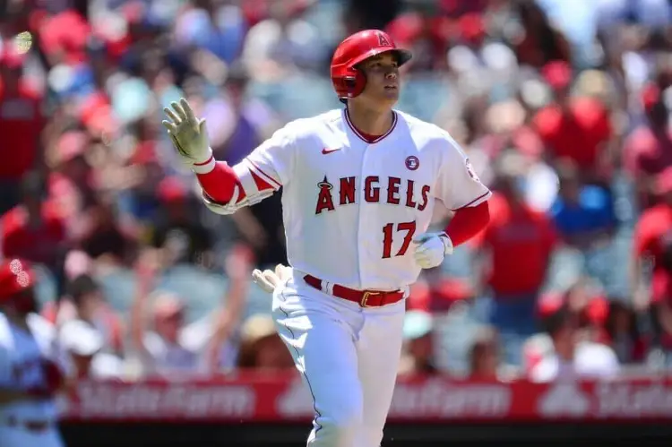 Ohtani luce en triunfo de los Angels