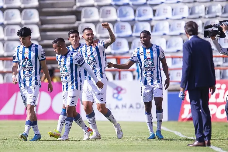 Pachuca golea a los Rayados