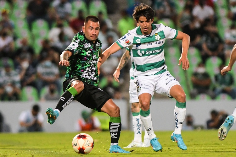 Santos y León dividen puntos