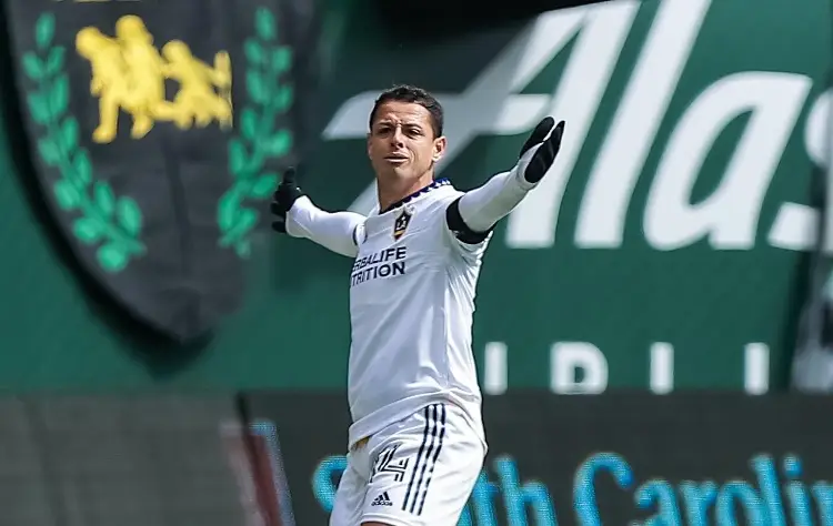 Galaxy cae ante Real Salt Lake con 'Chicharito' en el campo