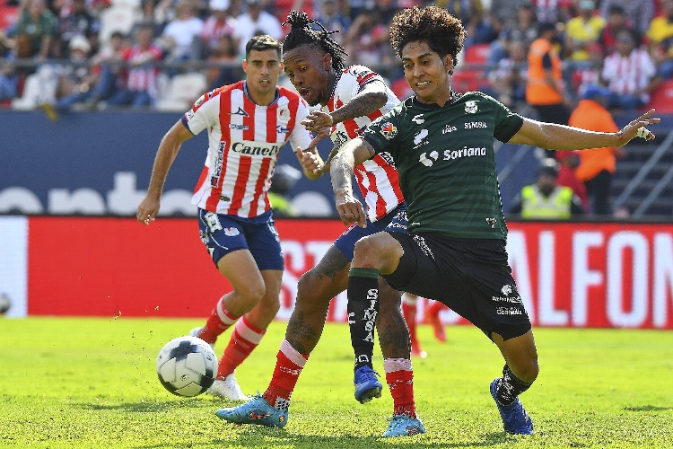 Santos golea a San Luis, pero se queda sin repechaje