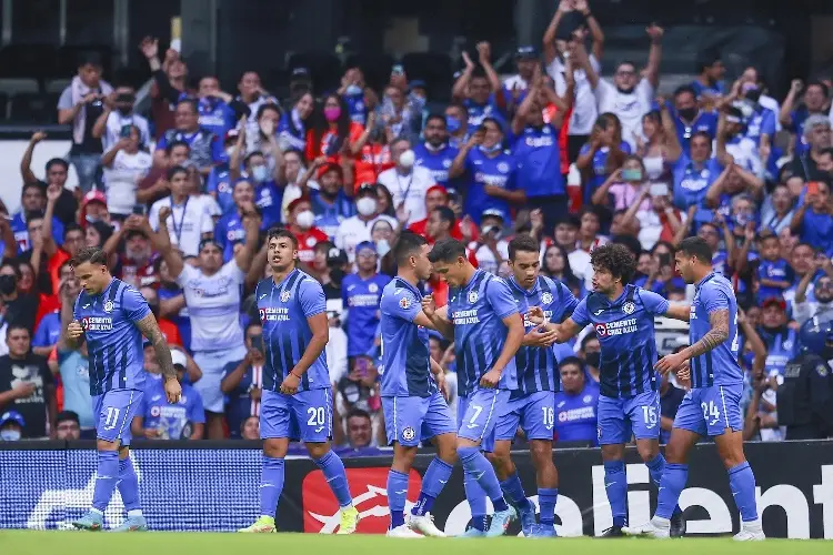 Cruz Azul gana en penales a Necaxa y califica a la liguilla