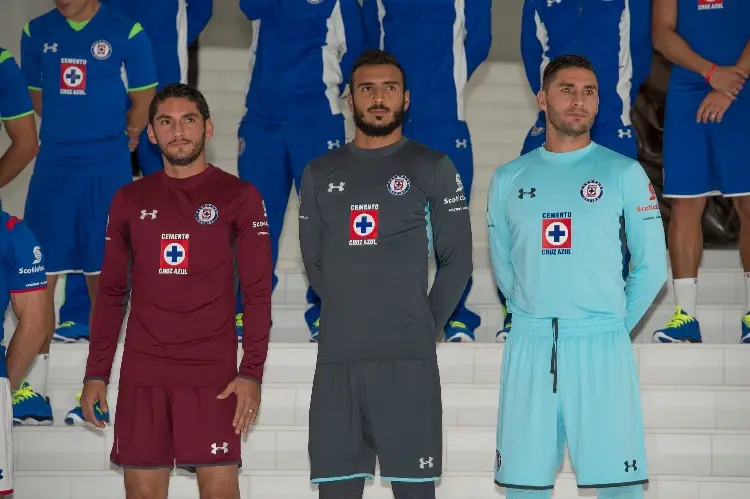 Denuncian a ex portero de Cruz Azul por presunta violencia familiar (FOTO)