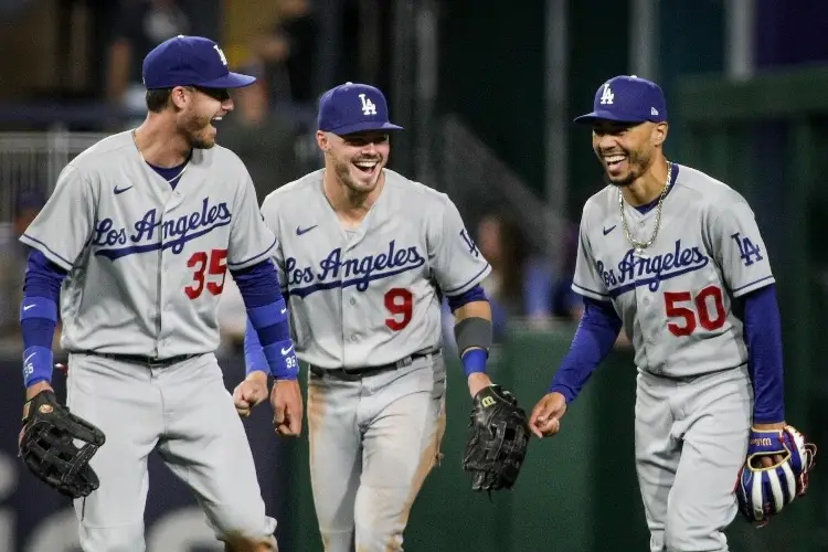 Dodgers propina paliza a los Piratas