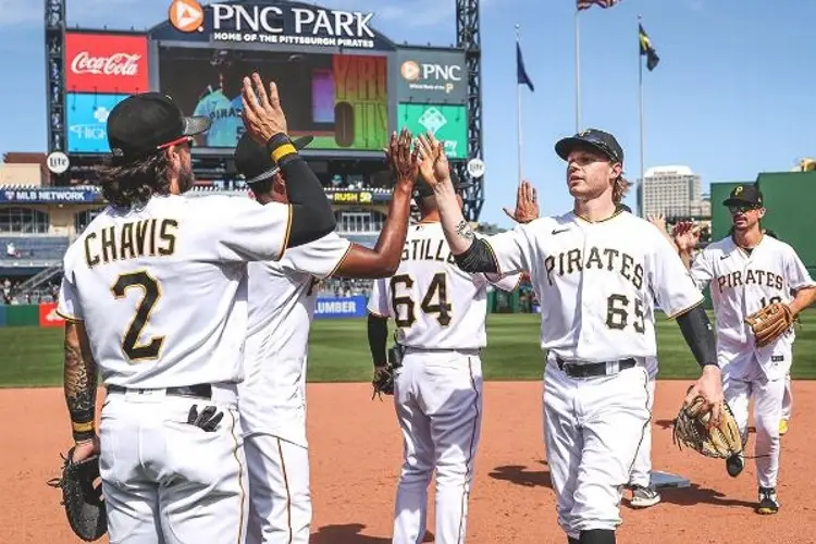 Piratas venció a los Dodgers