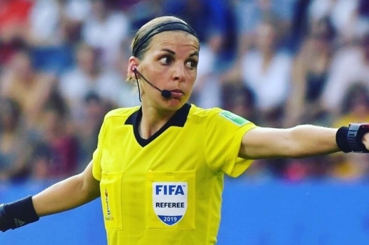 ¡Histórico! Habrá mujeres árbitro en el Mundial de Qatar 2022