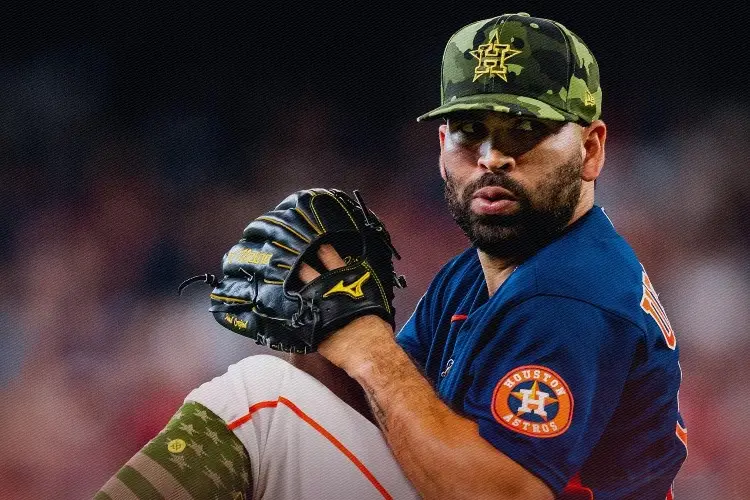 José Urquidy destaca en triunfo de Astros sobre Rangers