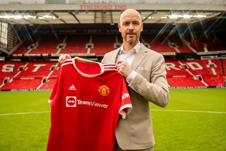 Manchester United presenta a su nuevo DT