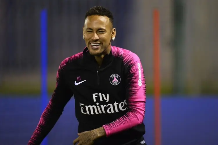 Neymar niega que vaya a salir del PSG