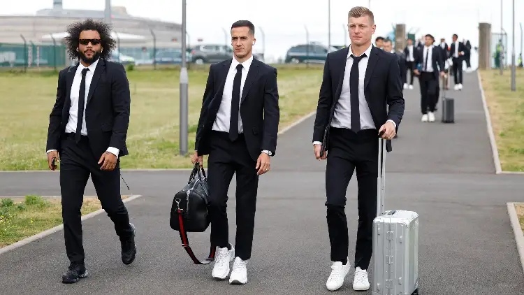 ¡Listo! El Madrid ya está en París para la Champions League