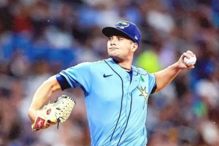 Rays divide la serie ante los Yankees