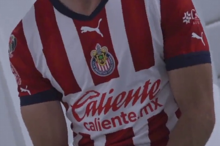 Este es el nuevo jersey de las Chivas (VIDEO)