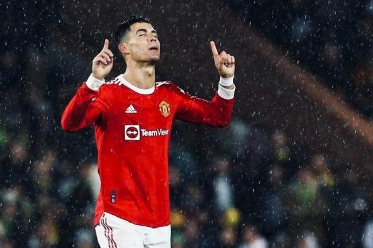 Cristiano Ronaldo deja entrever que se queda en Manchester