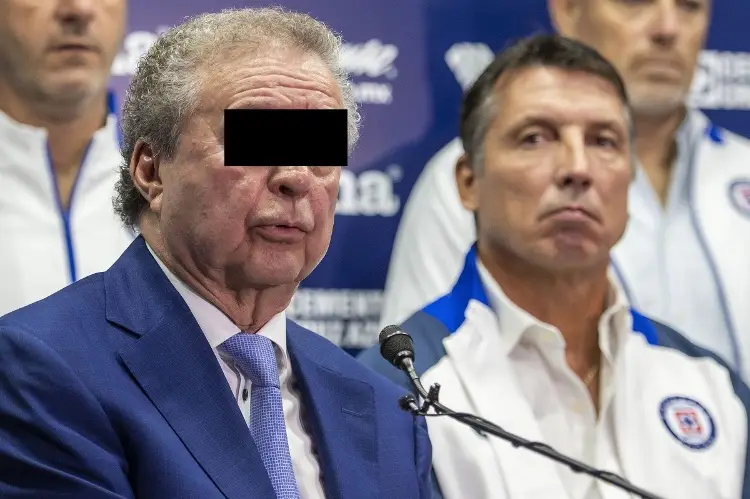 Detienen a ex directivo de Cruz Azul 