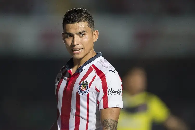 DT de Chivas se rinde en elogios a Orbelín Pineda 