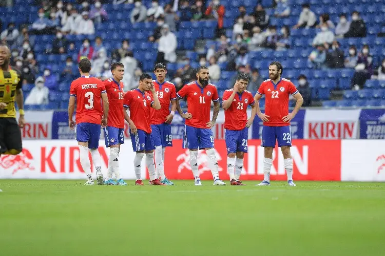 Con dos jugadores de más, Chile no pudo vencer a Ghana