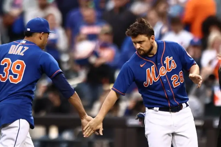 Mets triunfan ante los Marlins