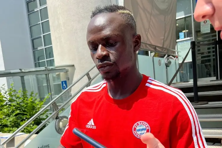 Sadio Mané está en Alemania para cerrar su fichaje con el Bayern 