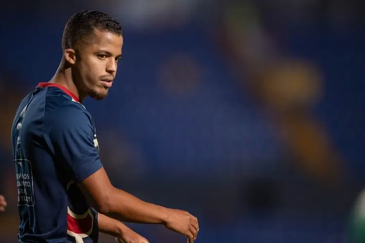 Quieren a Gio Dos Santos en Sudamérica 