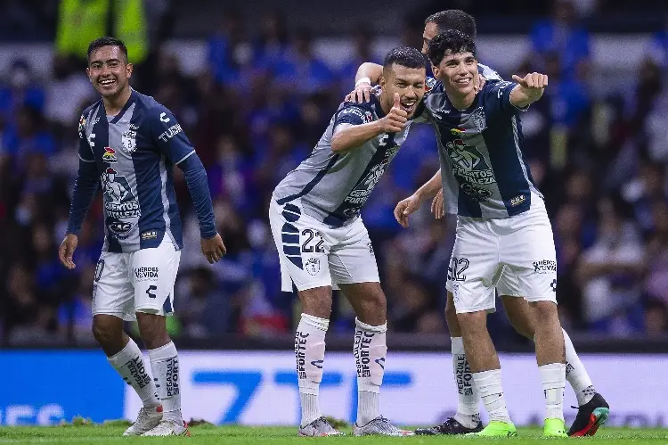 Pachuca vuelve a responder con triunfo ante Cruz Azul