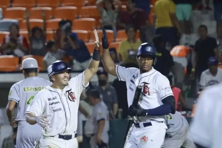 Tigres arrancan gira de nueve juegos por el estado de Coahuila