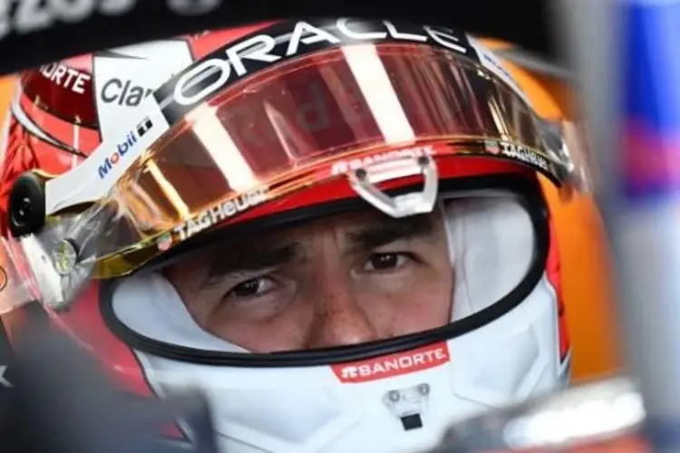 ¿Envidia entre 'Checo' y Verstappen? El mexicano responde