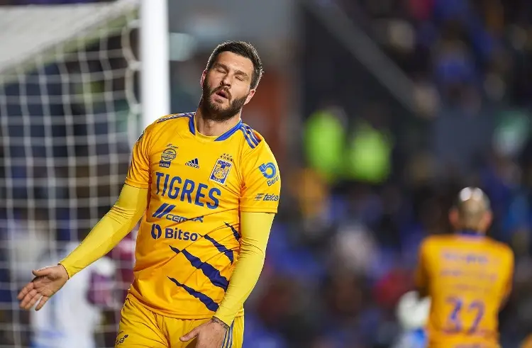 Gignac no está vacunado y pide se respete