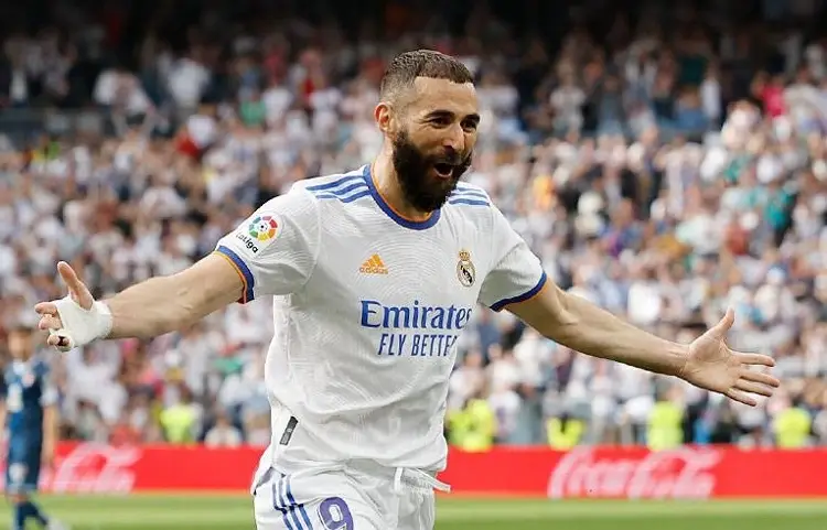 Benzema reaparecerá con el Madrid en juego vs América