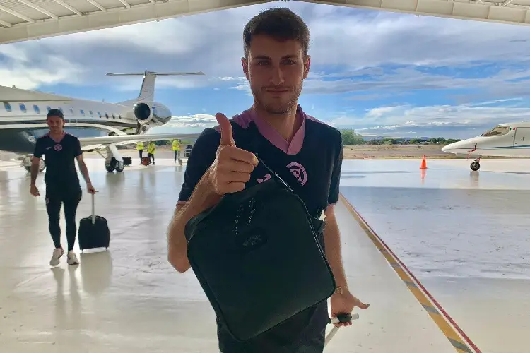 Cruz Azul aún cuenta con Santiago Gimenez