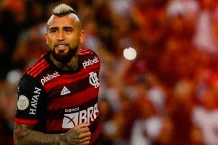 Arturo Vidal se estrena como goleador en Brasil